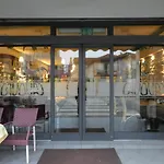 بيت ريفي Trattoria Caffe Cavour