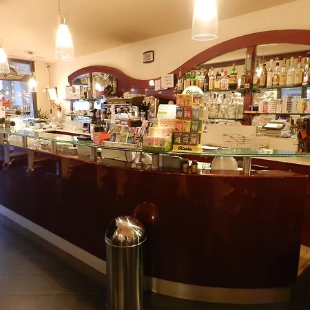 Trattoria Caffe Cavour *