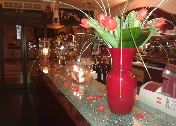 Gasthof Locanda Trattoria Caffe Cavour *
